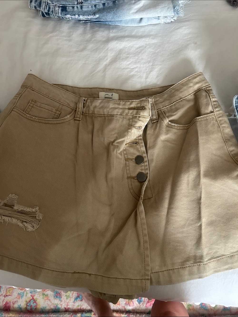 easel Tan Distressed Button-Front Skort